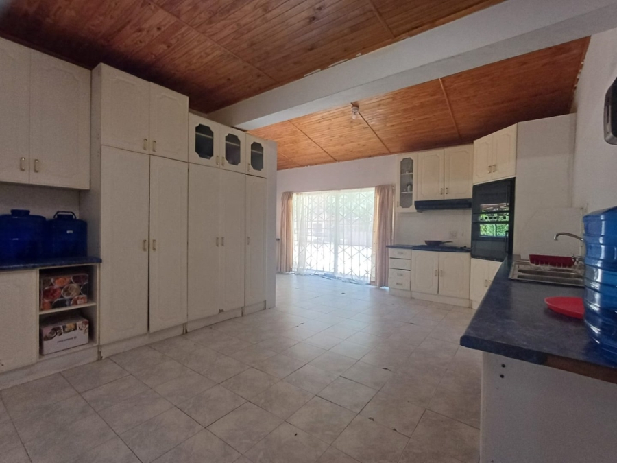 6 Bedroom Property for Sale in Makwassie North West